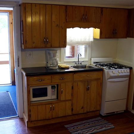Edgewater Inn&Cottages Eagle River Zimmer foto